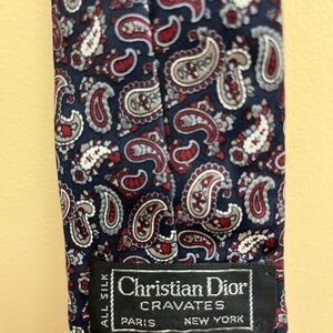 Christian Dior Cravates All Silk Paisley Men’s Dress Tie Navy Blue/Red Paris NYC